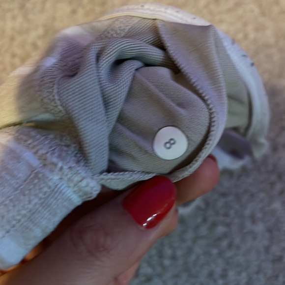 Lululemon Flow Y Bra - Picture 3 of 3